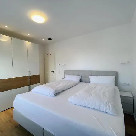 Wilde Brise - Ihr Luxusbungalow In *